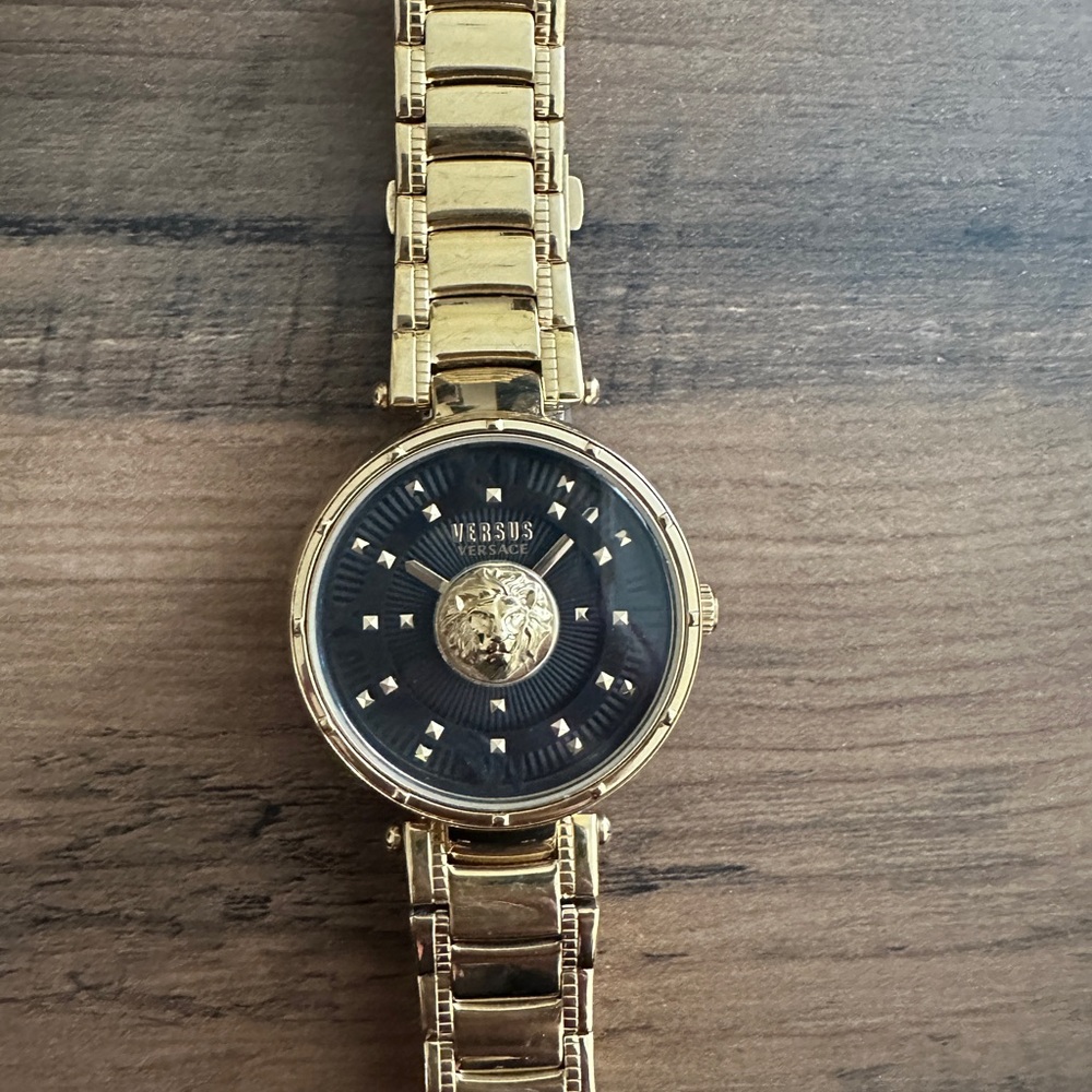 New With Box, Very Unique, Authentic Versus Versa… - image 3